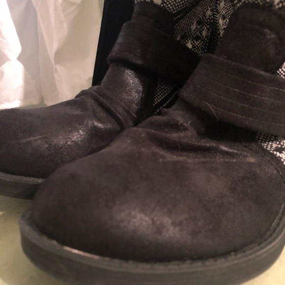 EUC Roxy boots - Picture 2 of 7